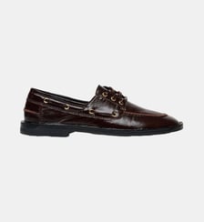 Derbies Leni Odaje