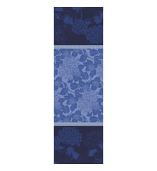 Chemin de table pur coton antitache motif jacquard orange bordeaux Hortensias rouille Garnier Thiebaut