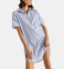 Chemise de nuit col classique en satin, Miss Dotty Laurence Tavernier