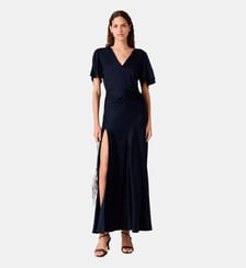 Robe longue drapée en satin Maje