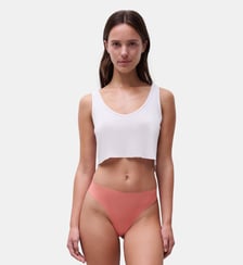 String invisible Chantelle