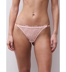 String avec bijou Chantelle Pulp
