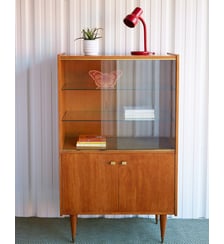 Vitrine scandinave en bois Victoria N°1352- Produit chiné Debongout