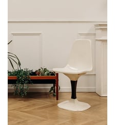 Chaise tulipe seventies Alma N°1569- Produit chiné Debongout