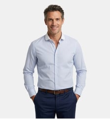 Chemise à rayures ciel col claudine blanc coupe cintrée Atelier Privé
