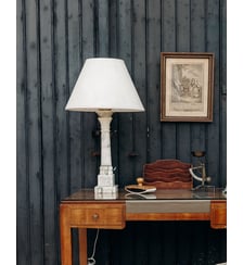 Lampe en albâtre et à l'abat-jour satiné Suzanne N°580- Produit chiné Debongout