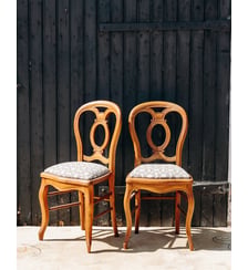 Paire de chaises en bois Alma N°488- Produit chiné Debongout
