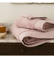 Serviette de toilette 100% Coton BIO, DOUCEUR NATURE Blanc Cerise