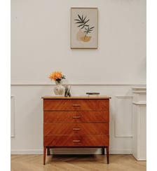 Commode au placage en bois en chevron Olga N°465- Produit chiné Debongout