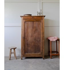 Armoire bonnetière en bois Blandine N°456- Produit chiné Debongout