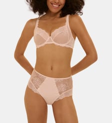 Soutien-gorge triangle à armatures Rêve décolleté carré dentelle Simone Pérèle