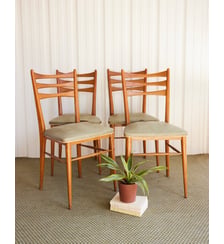 Lot de 4 chaises scandinaves Alma N°1764- Produit chiné Debongout