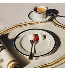 Tasse à thé avec soucoupe en porcelaine finition platine - MALMAISON Christofle