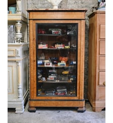 Vitrine en bois et marbre Victoria N°1321- Produit chiné Debongout