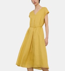 Robe en ramie avec encolure en V Adolfo Dominguez