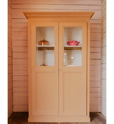 Armoire vitrée en bois terracotta Blandine N°453- Produit chiné Debongout