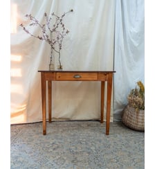 Petite table à manger élégante Romy N°1272- Produit chiné Debongout