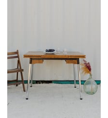 Table à manger en formica marron Karla N°1240- Produit chiné Debongout