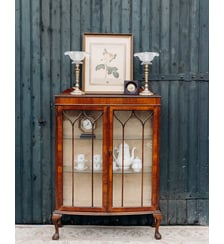 Grande vitrine en bois foncé Victoria N°148- Produit chiné Debongout