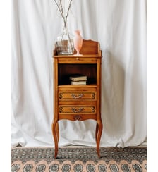 Meuble d'appoint en bois Gilbert N°426- Produit chiné Debongout