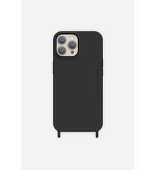Coque de téléphone noir carbone soft touch avec anneaux pour iPhone 16 Pro Max La Coque Française