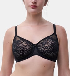 Soutien-gorge moulé emboîtant en dentelle Chantelle