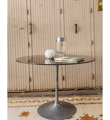Table à manger en verre fumé et pieds en acier Karla N°1273- Produit chiné Debongout