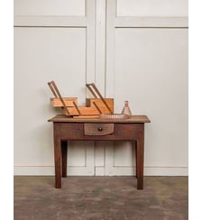 Table basse en bois Léonie N°321- Produit chiné Debongout