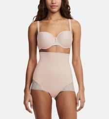 Culotte gainante taille très haute en dentelle Chantelle