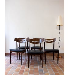 Lot de 5 sublimes chaises Alma N°1800- Produit chiné Debongout