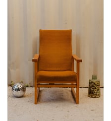 Fauteuil en tissu moutarde et bois Jakob N°1340- Produit chiné Debongout