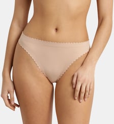String sans coutures Body Touch Dim