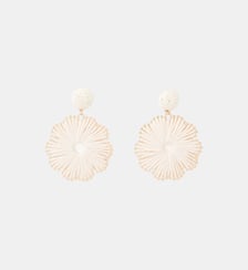 Boucles d'oreilles fleurs tissées en raphia ivoire Balaboosté