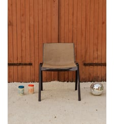 Chaise en plastique marron et tissu beige Alma N°2079- Produit chiné Debongout