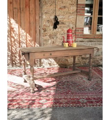 Table à manger au grand tiroir Romy N°1572- Produit chiné Debongout