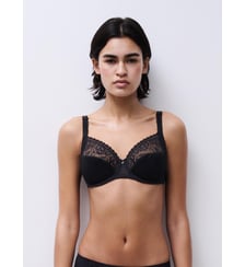 Soutien-gorge emboîtant broderie florale Chantelle