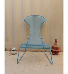 Grande chaise en métal bleu Alma N°1851- Produit chiné Debongout