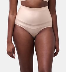 Culotte gainante taille haute Chantelle