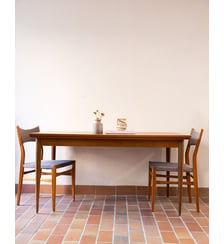 Table à manger scandinave Karla N°1251- Produit chiné Debongout