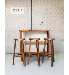 Lot de 3 tabourets en bois Regis N°445- Produit chiné Debongout