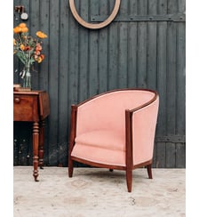 Fauteuil rose en tissu Ernest N°581- Produit chiné Debongout