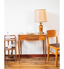 Bureau en bois Edouard N°467- Produit chiné Debongout