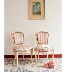 Paire de chaises style Louis XVI en bois Claude N°1691 - Produit chiné Debongout