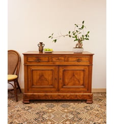 Buffet en bois Gilbert N°1817- Produit chiné Debongout