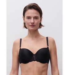 Soutien-gorge corbeille mémoire de forme broderie florale Chantelle