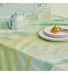 Nappe pur coton enduit motif jacquard vert Mille lace amande Garnier Thiebaut
