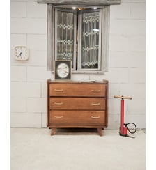 Commode aux poignées dorées Olga N°1094- Produit chiné Debongout