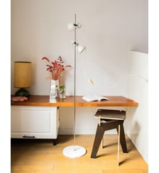 Grand lampadaire en métal blanc Julien N°323- Produit chiné Debongout