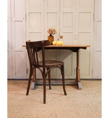 Table à manger bistro en bois Denise N°87- Produit chiné Debongout