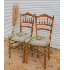 Paire de chaises dorées Claude N°1561- Produit chiné Debongout